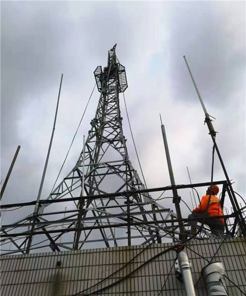 鐵塔拆除時主框架部分拆除注意事項：