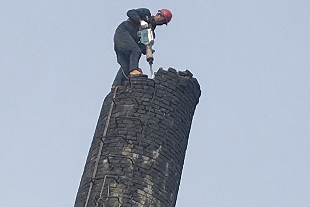 煙囪拆除工程特點及針對性措施