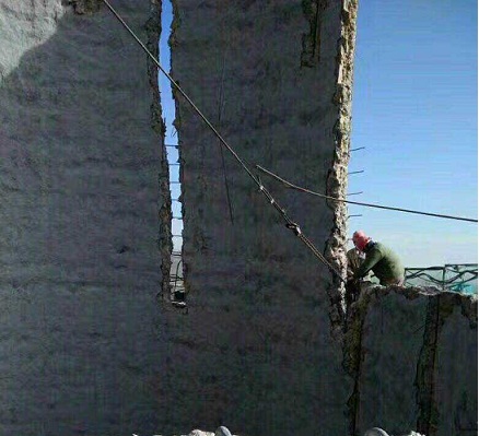 煙囪拆除人員必備的拆除經(jīng)驗與技能