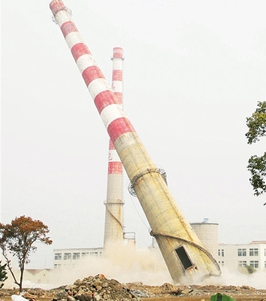 煙囪定向拆除爆破技術(shù)