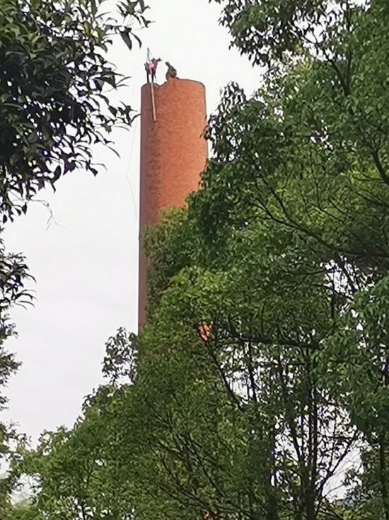 磚煙囪拆除施工有哪些注重點(diǎn)？