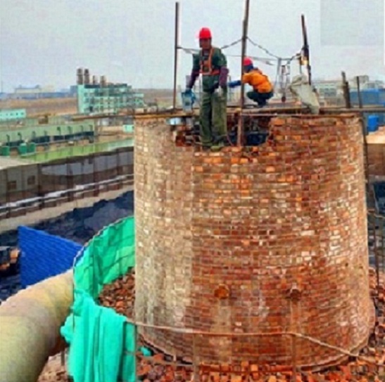 煙囪人工拆除公司 優(yōu)質(zhì)安全 技術(shù)高超