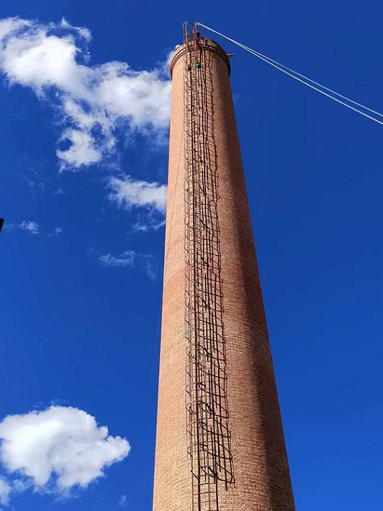 拆除煙囪公司技術(shù)專業(yè) 服務(wù)到位