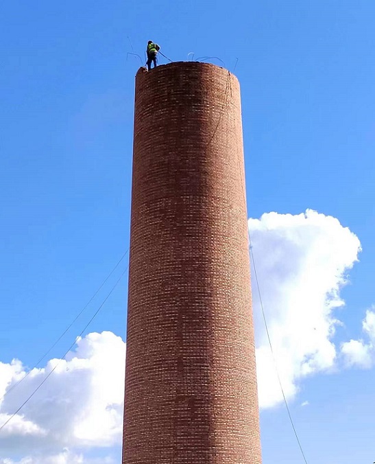 磚煙囪拆除：人工拆除，安全環(huán)保，專業(yè)高效！