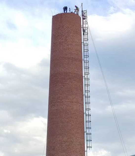 煙囪人工拆除公司：豐富的專業(yè)團(tuán)隊(duì)，優(yōu)質(zhì)的安全服務(wù)