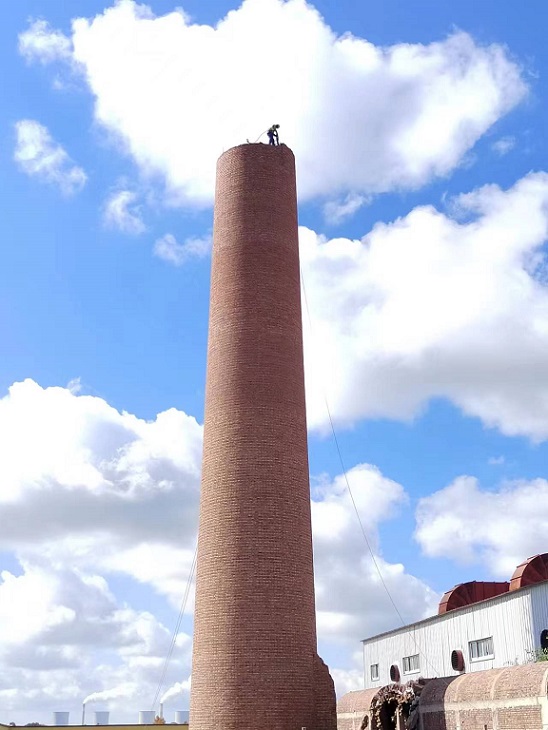 煙囪拆除:關(guān)健就是確保施工安全！