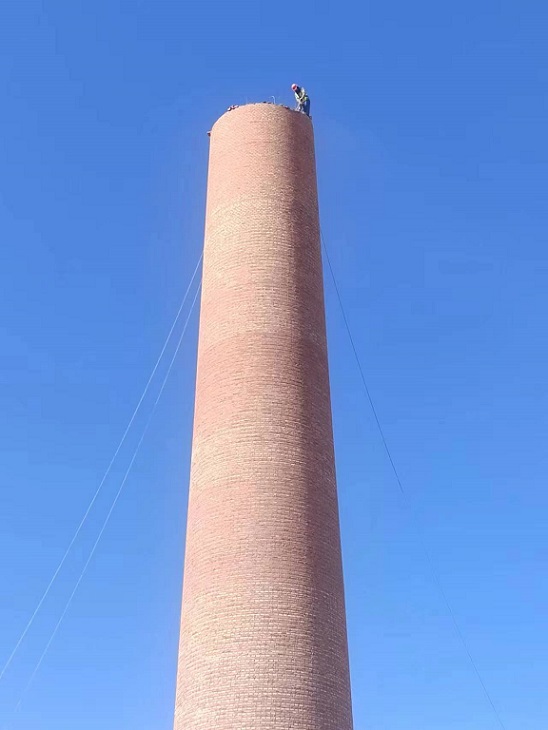 煙囪拆除公司:擁有豐富經(jīng)驗(yàn)的專業(yè)拆除團(tuán)隊(duì)