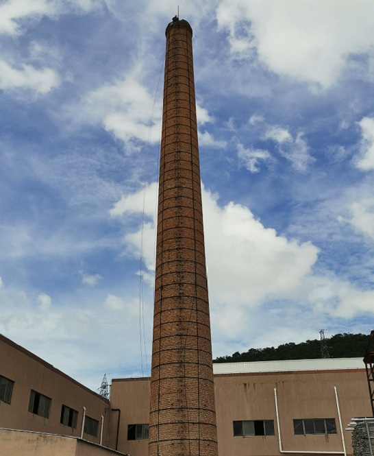 煙囪拆除:選擇專業(yè)公司,安全環(huán)保貼心服務(wù)