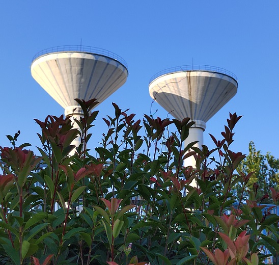 水塔拆除公司:安全拆除方案及實(shí)施步驟