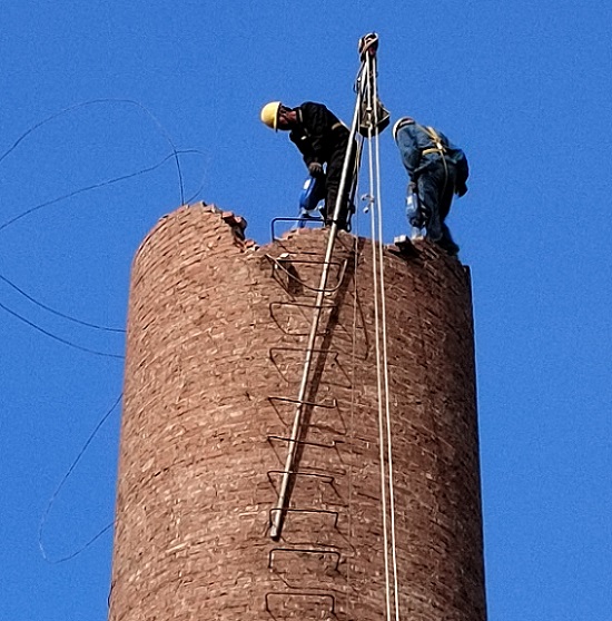 煙囪拆除公司:專業(yè)拆除,環(huán)保先行