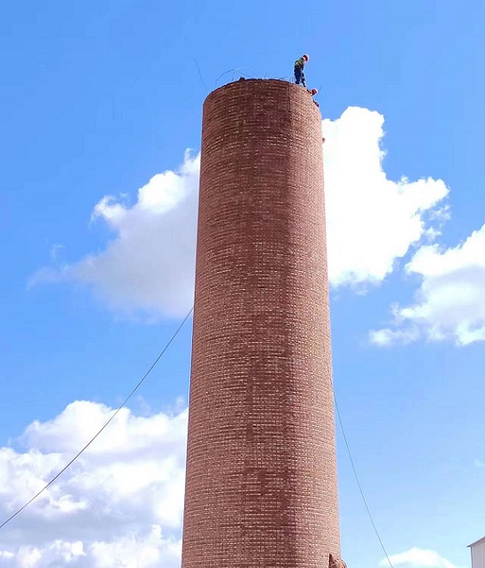 煙囪拆除公司:建筑拆除與環(huán)境保護(hù)并重