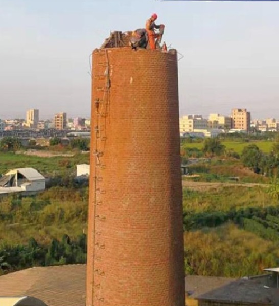 煙囪拆除:技術(shù)領(lǐng)先,提高安全意識(shí)與操作技能