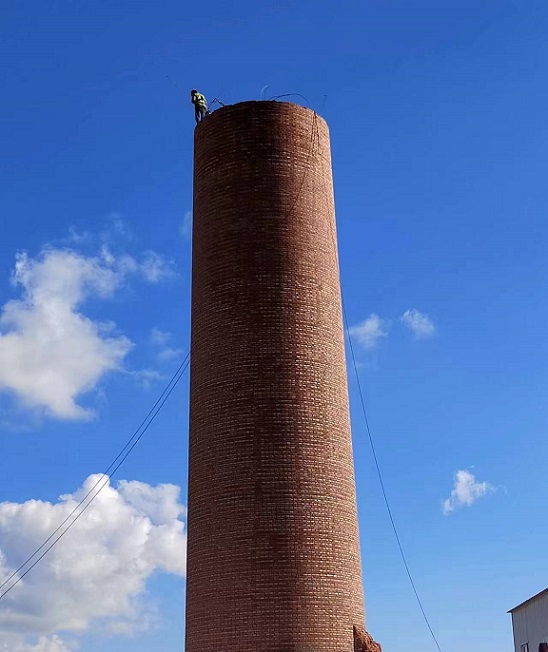 煙囪人工拆除——實力廠家