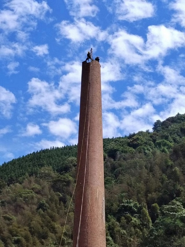 湖南煙囪拆除：為什么說專業(yè)=省錢+省心+保安全？